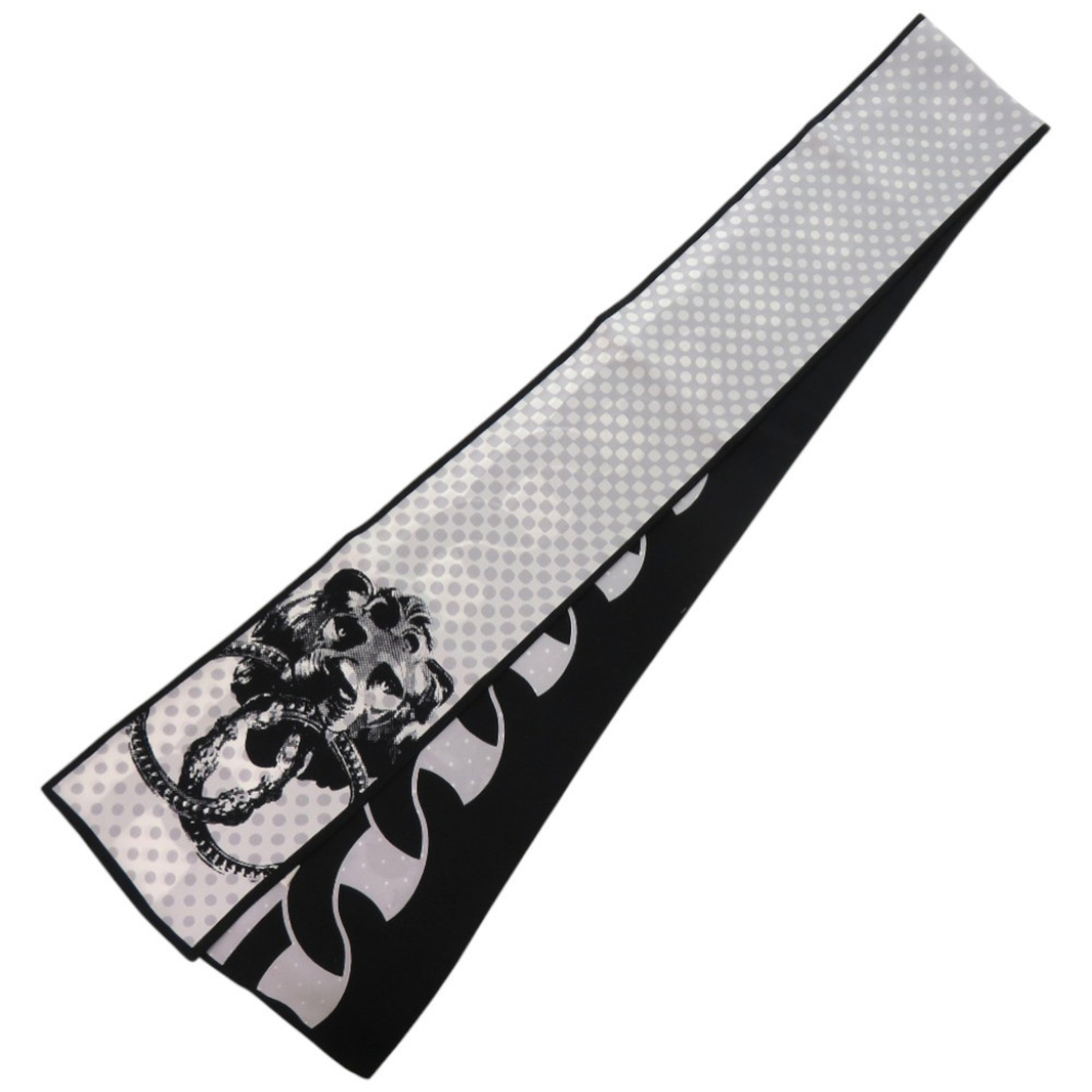 Like new Chanel scarf/shawl with dotted chain and lion motifs in black silk. 1567 CHANEL