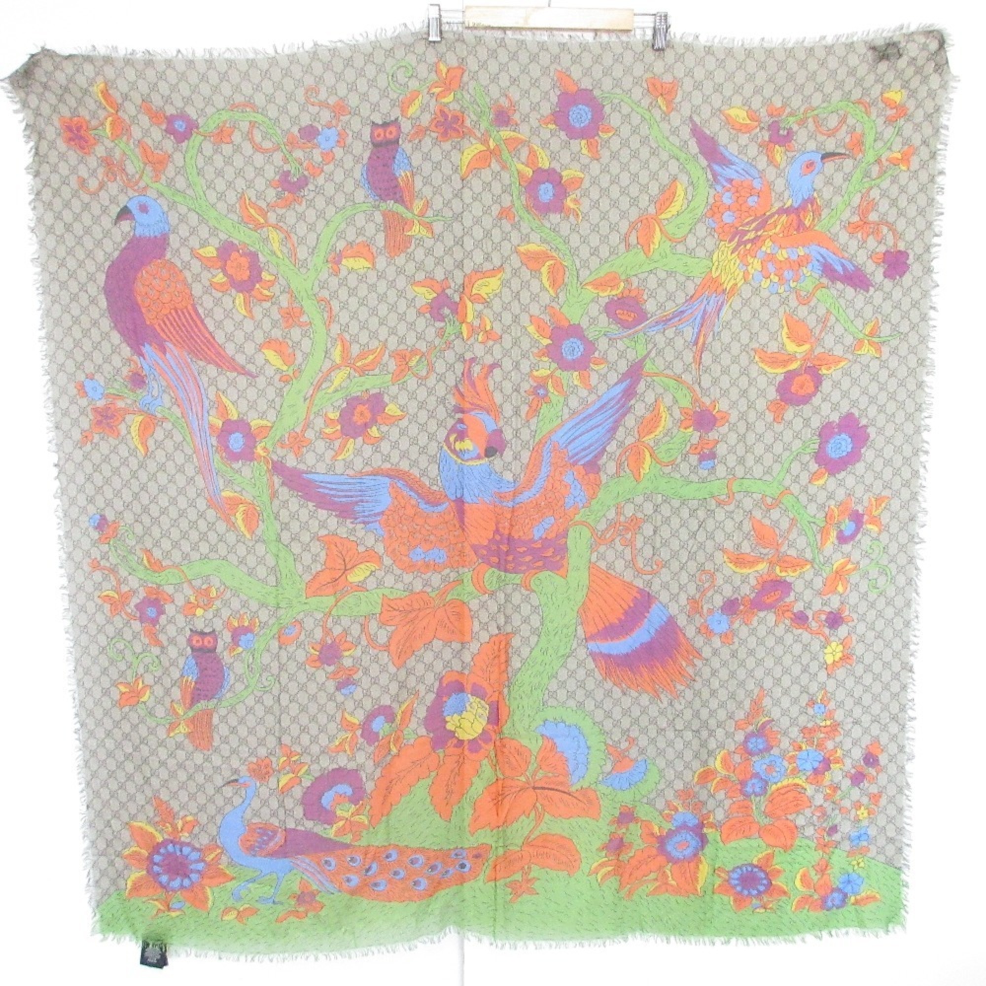 GUCCI Jubilee Print Modal Silk Large Scarf/Shawl in Beige and Multicolor for Men Women