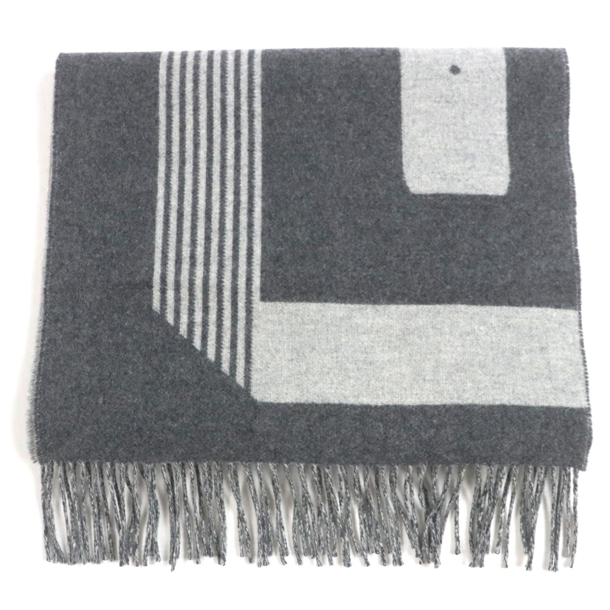HERMES Sangle Ã  Boucle 100% Cashmere Antogracito Gris Clair Fringed Scarf, Made in England, with Box, Men’s