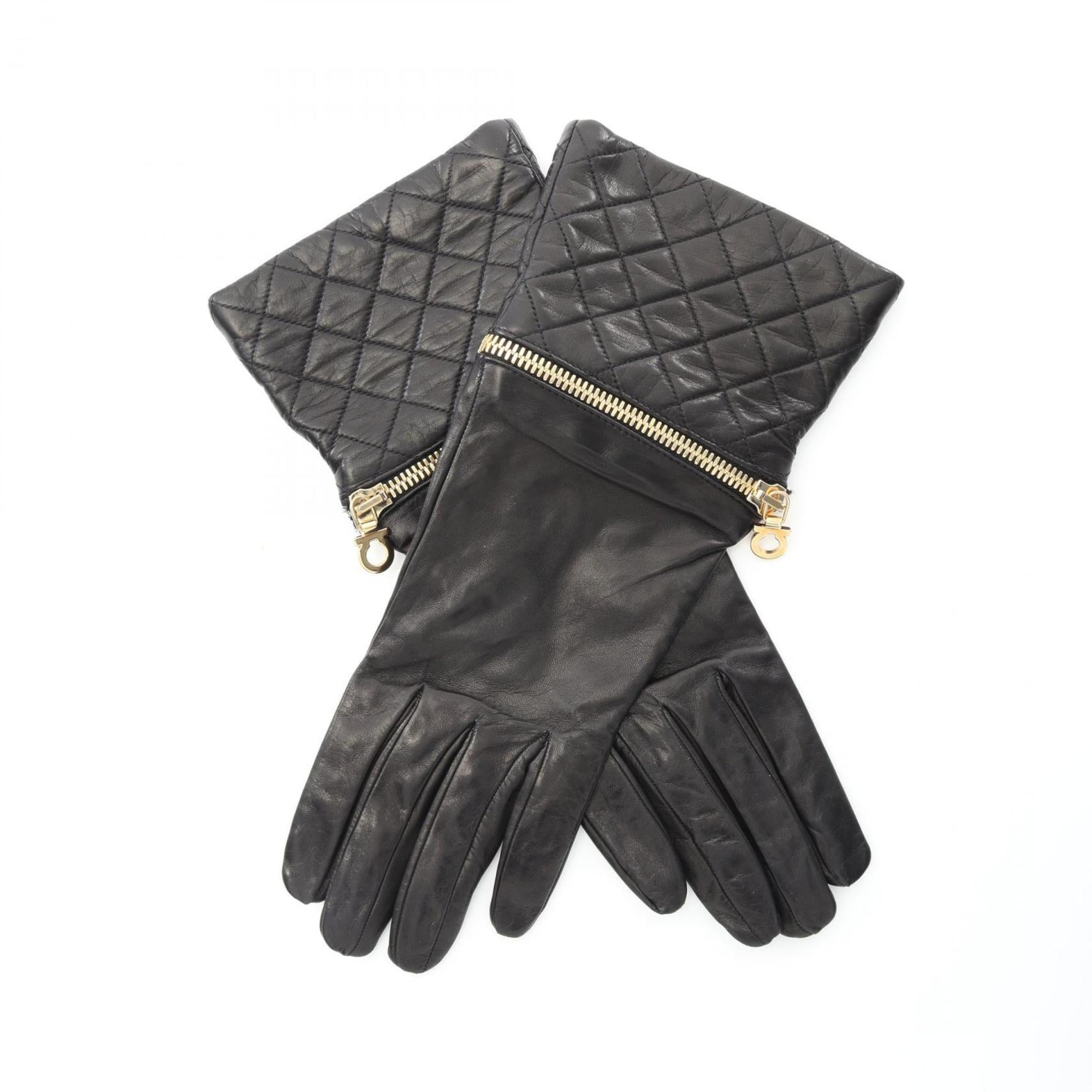 Salvatore Ferragamo Gancini leather gloves for women in black