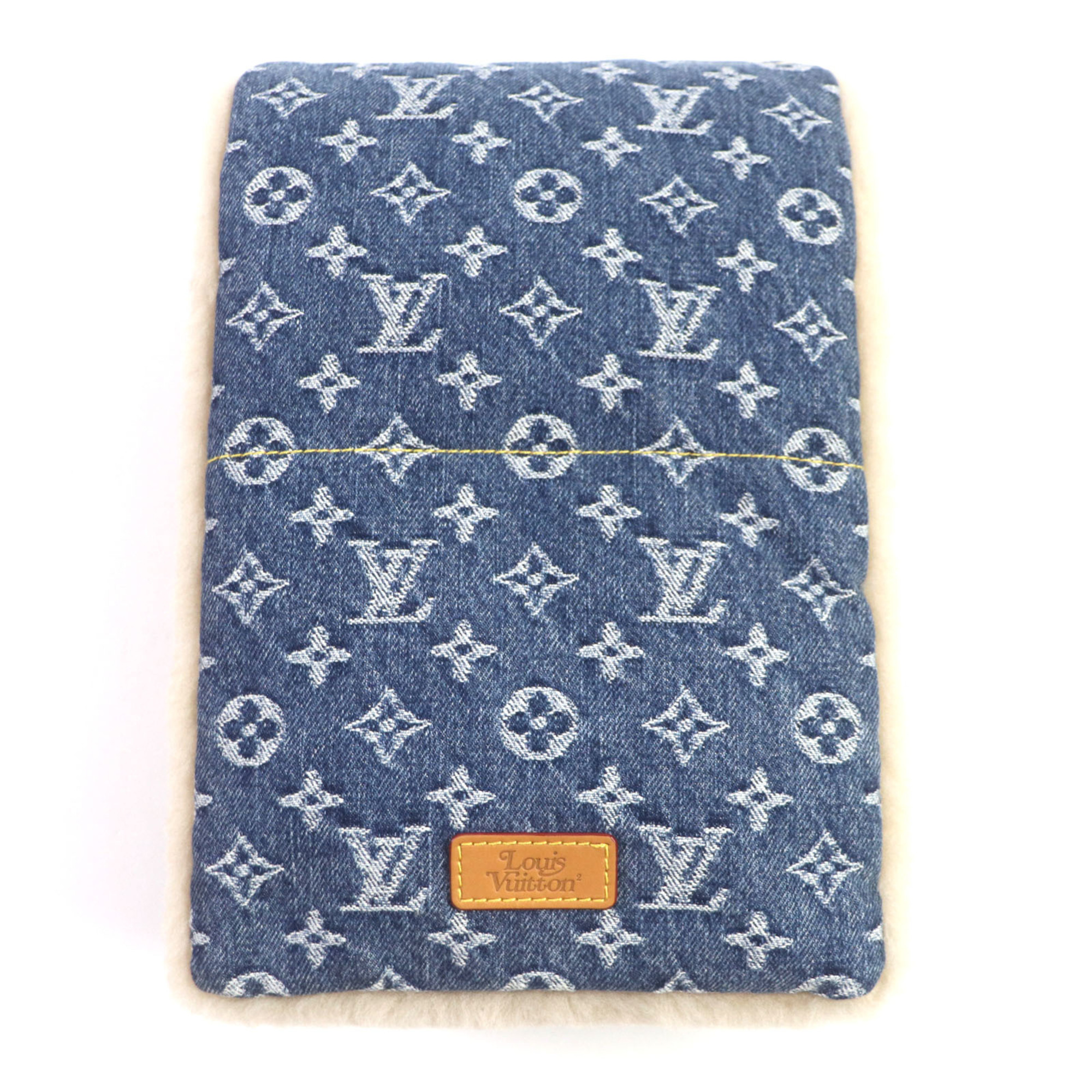 LOUIS VUITTON NIGO Echarpe Shearling Monogram Denim Leather Patch Reversible Scarf Blue/Beige with Box, Made in Italy, Authentic, Men’s