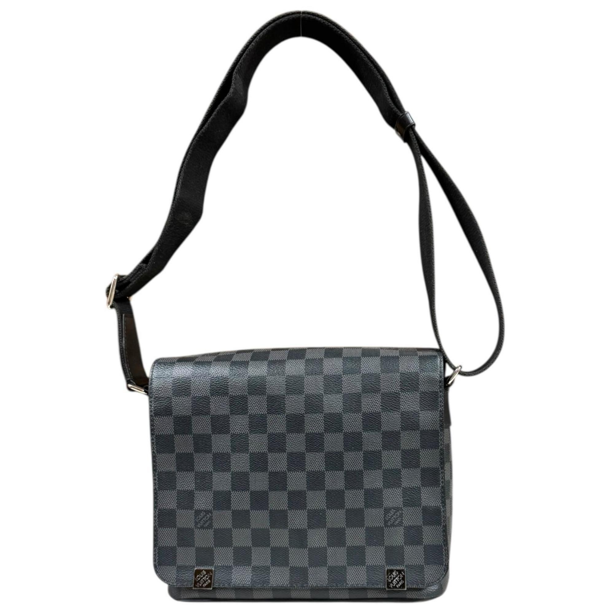 Pre-owned Louis Vuitton District PM NM Damier Graphite Shoulder Bag in Canvas N41028, Black, Men’s