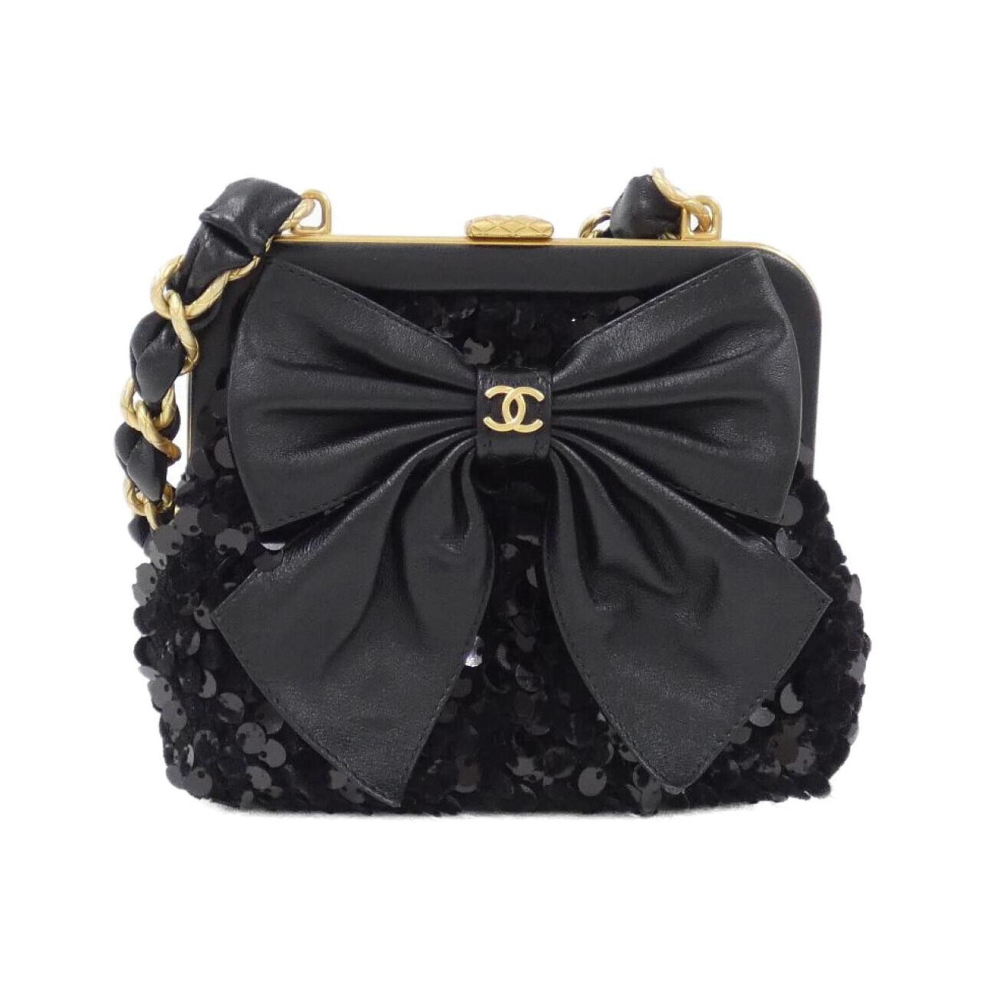 Chanel AP4028 Chain Clutch