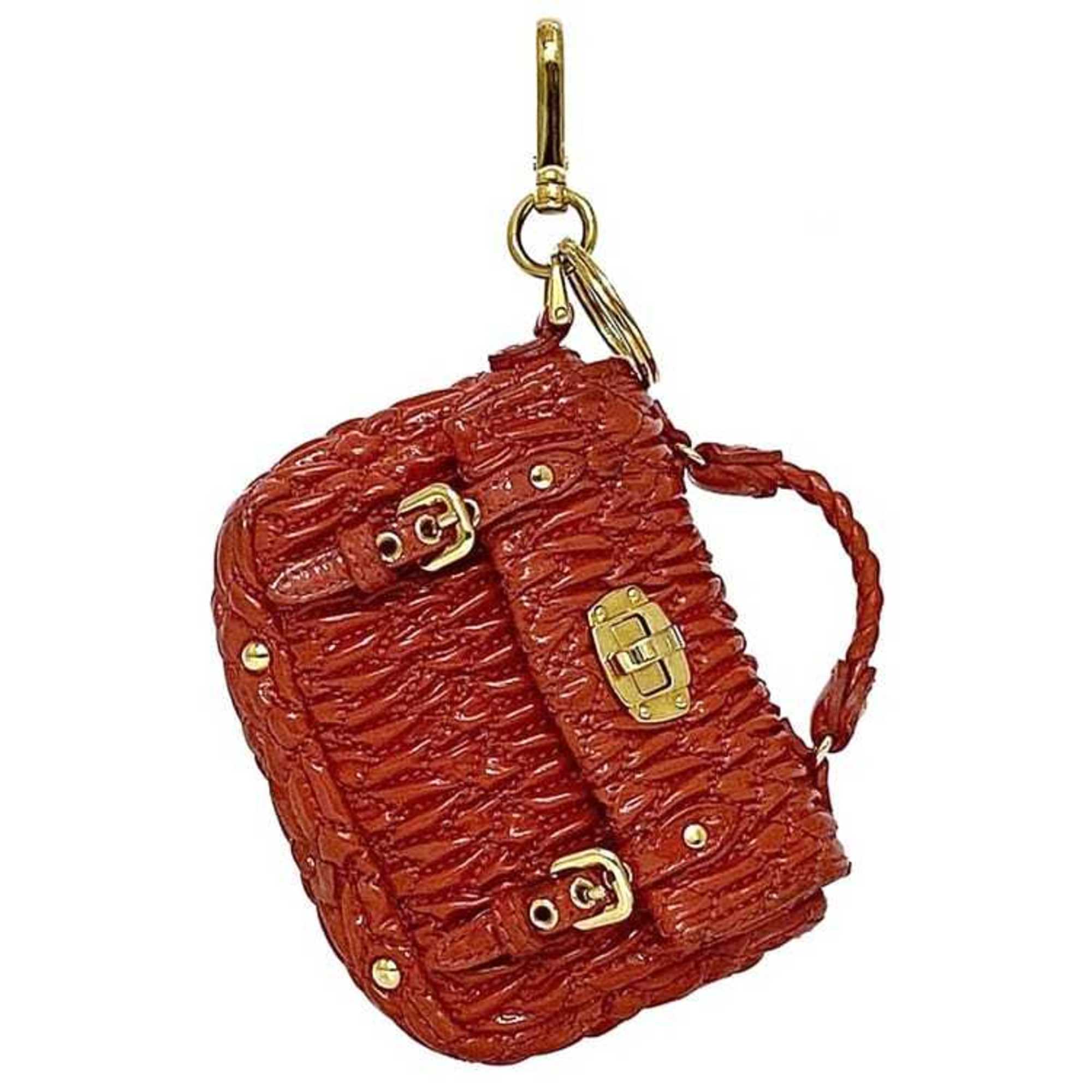 Miu Miu Miu Charm Pouch ec-23001 Red Matelasse Enamel 149 Key Holder Coin Case Mini Compact Women’s Coins